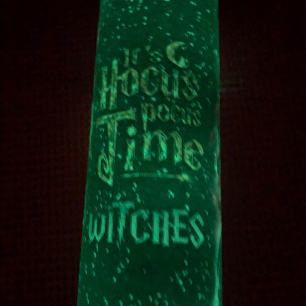 Glow in the dark tumbler Hocus Pocus